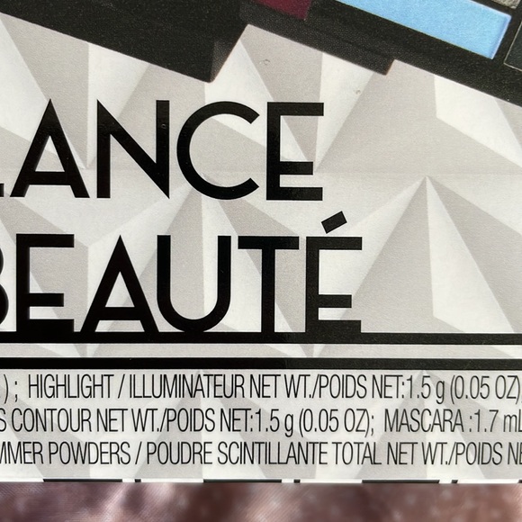 Beauty Balance 45 piece Coffret — lips, cheeks and eyes! BNIB - Picture 5 of 8